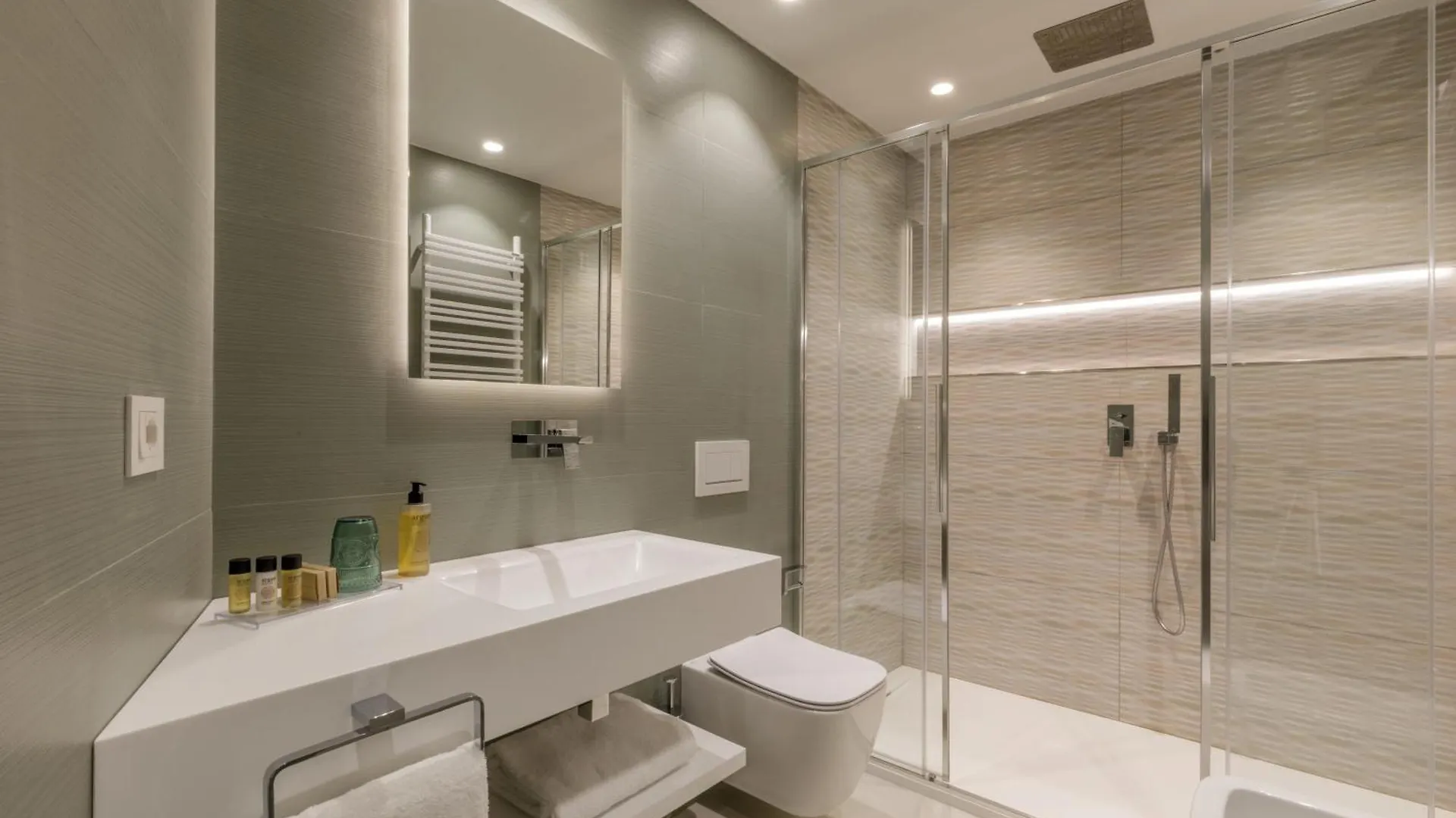 Ambasciatori Suite Hotel Sottomarina 3*,
