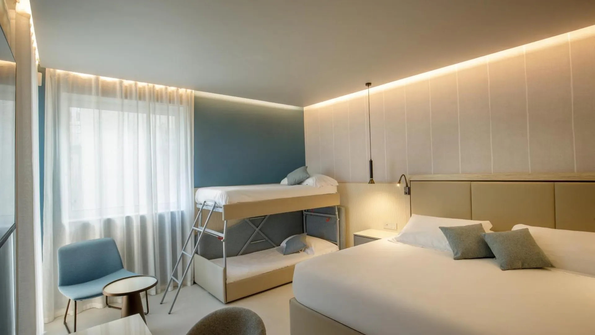 Ambasciatori Suite Hotel Sottomarina 3*,