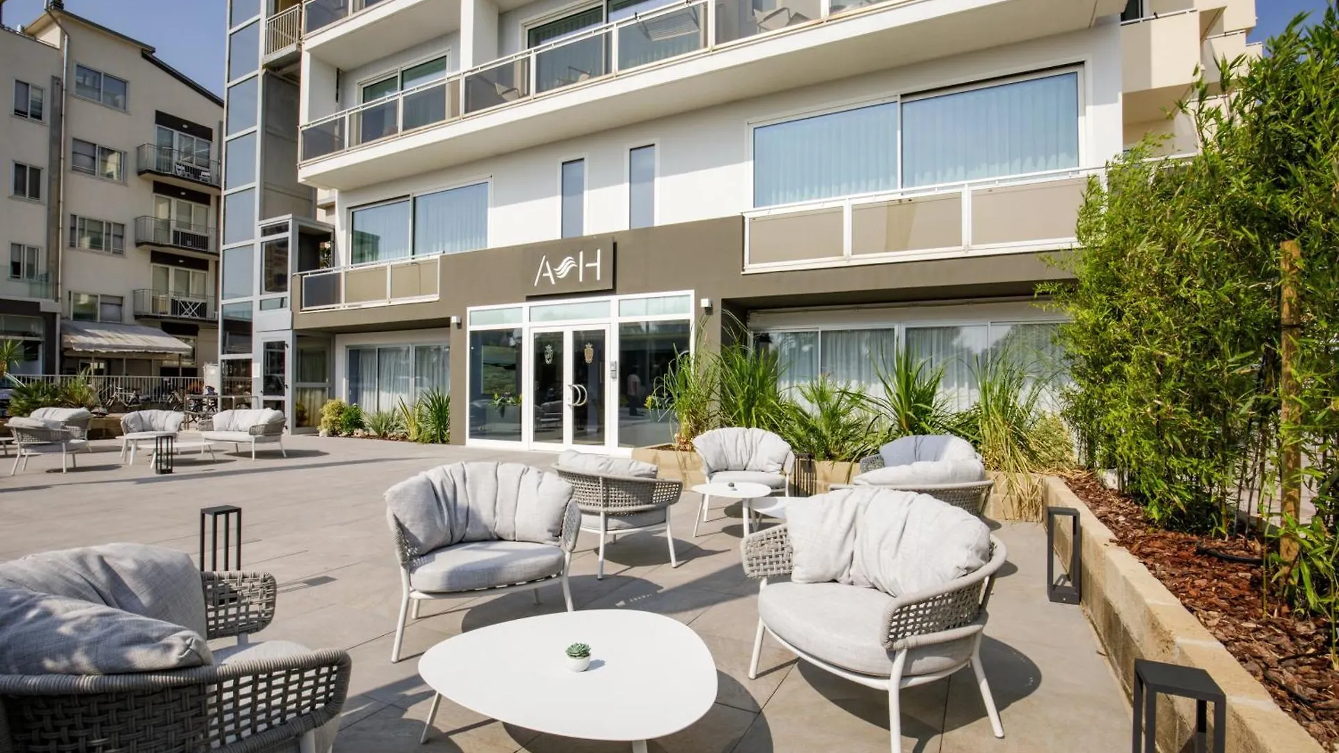 Ambasciatori Suite Hotel Sottomarina 3*,